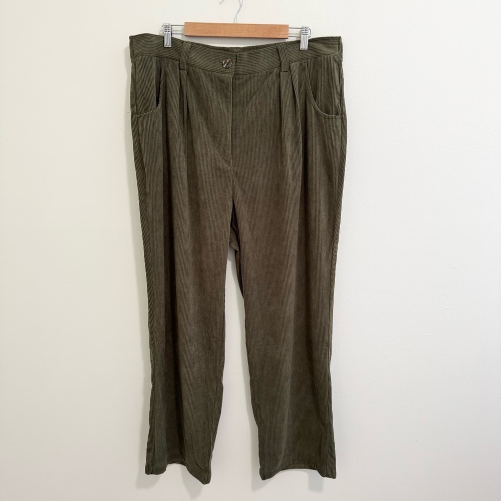 Halara NWT Olive Green Corduroy Pants